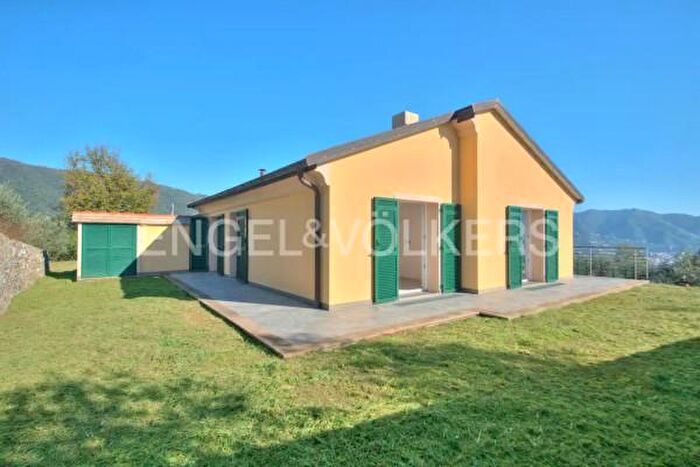 Casa quadrilocale in vendita in Via Costa di Bana a, Camogli