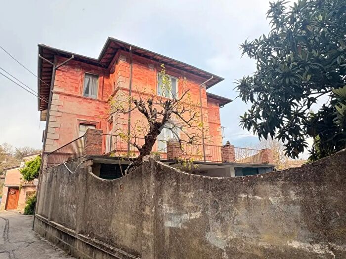Appartamento quadrilocale in vendita in Via dellAsciola, Perugia
