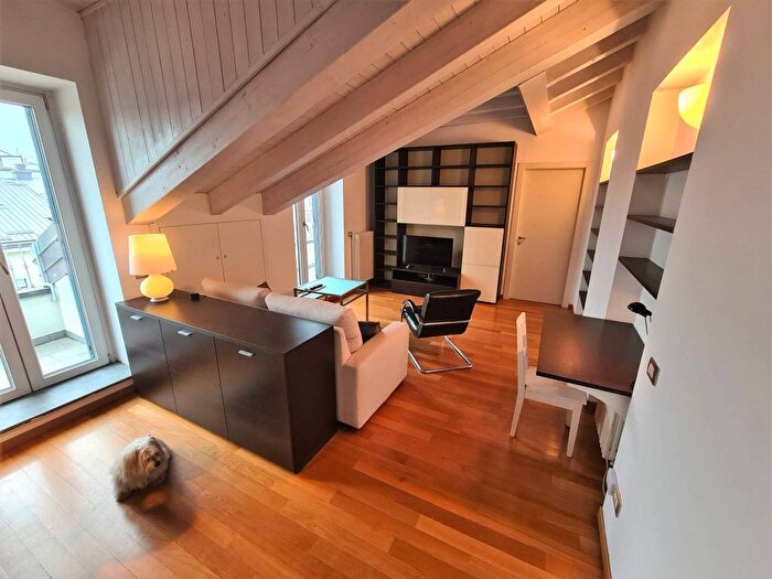Casa bilocale in affitto in Corso Italia, Ticinese, Milano