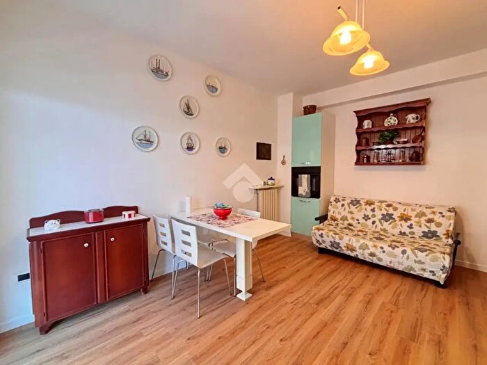 Appartamento trilocale in vendita in Via Guglielmo Marconi, Anzio