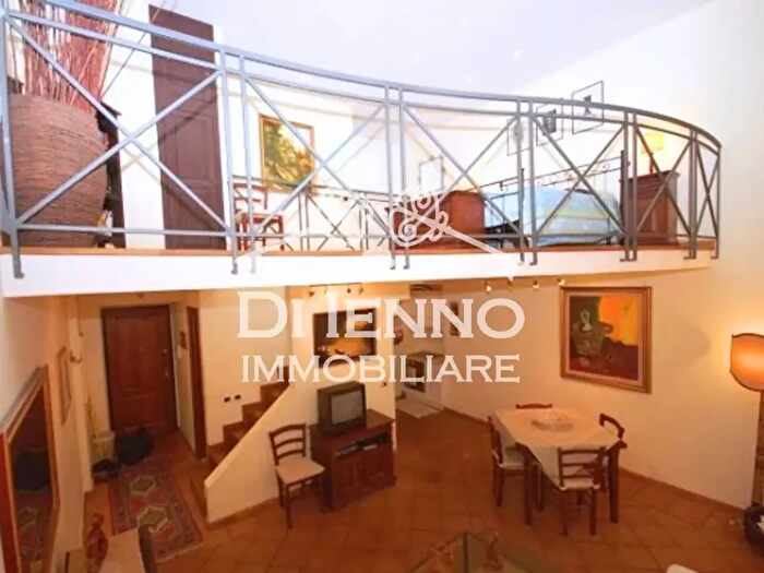 Appartamento trilocale in vendita in Roma