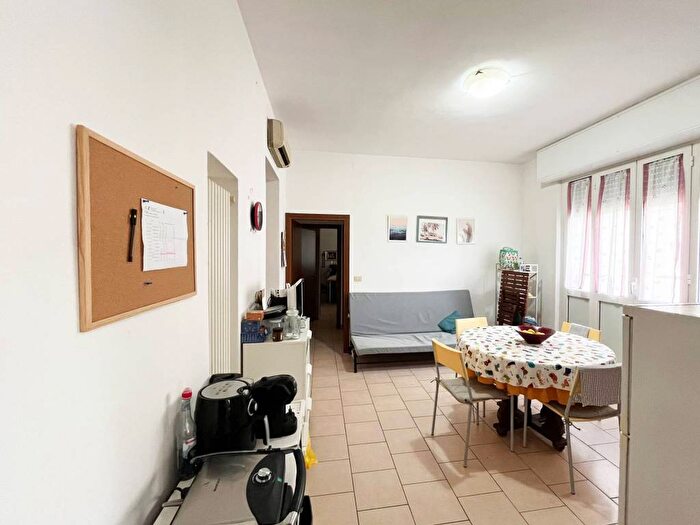Appartamento trilocale in affitto in Via Luigi Musini, Ospedale Volturno, Parma