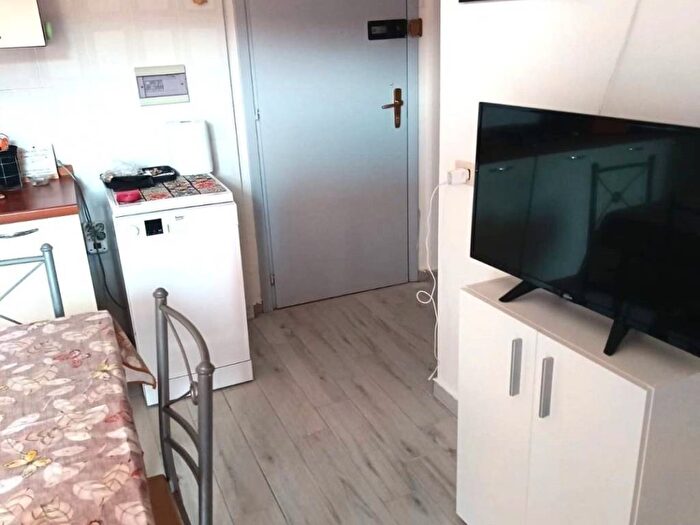 Appartamento trilocale in affitto in Via Venezia, Marina Di Mandatoriccio, Mandatoriccio