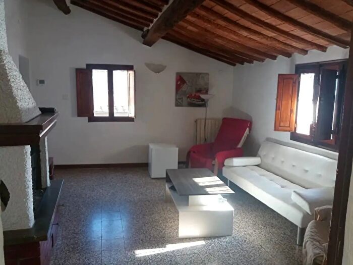 Appartamento trilocale in affitto in Vicolo di Provenzano, Siena