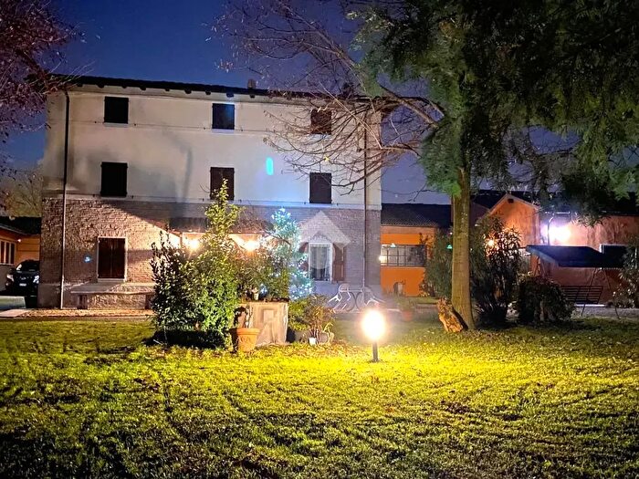 Casa con 10 locali in vendita in Via Torretta, Calderara Di Reno