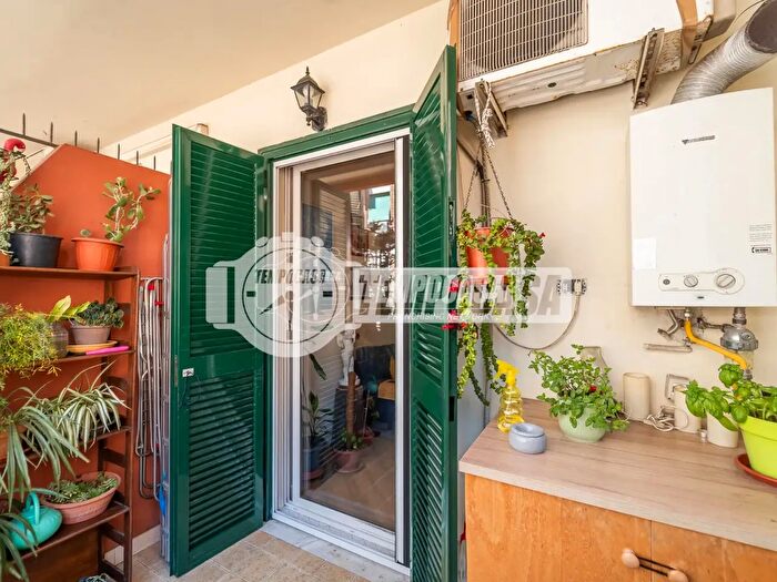Appartamento trilocale in vendita in Piazza Giuseppe Cardinali, Roma