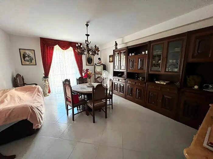 Appartamento con 5 locali in vendita in Via Capri, Altamura