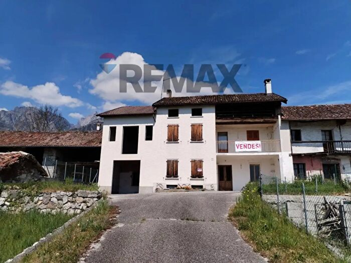 Appartamento con 13 locali in vendita in Via Fumach, San Gregorio Nelle Alpi