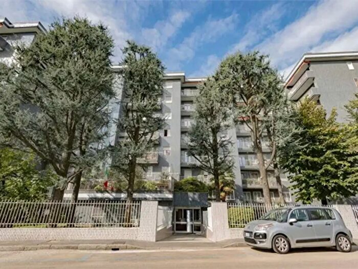 Appartamento quadrilocale in vendita in Via Fermi, Novate Milanese