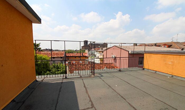 Appartamento trilocale in vendita in Via Santa Caterina, Ghedi