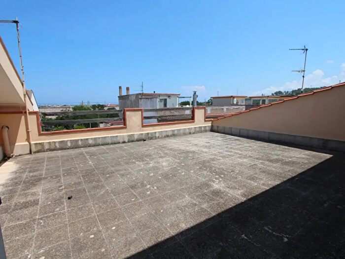 Appartamento con 9 locali in vendita in Via Salvatore Quasimodo, Torregrotta