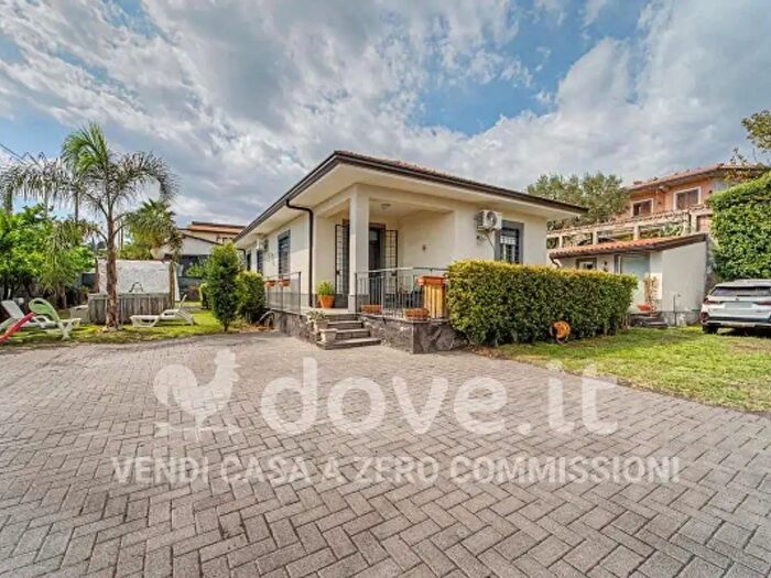 Casa con 5 locali in vendita in Via Ustica Snc, Mascalucia