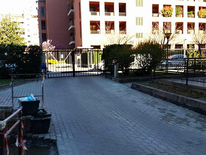 Appartamento bilocale in affitto in Via Savona, Solari, Milano