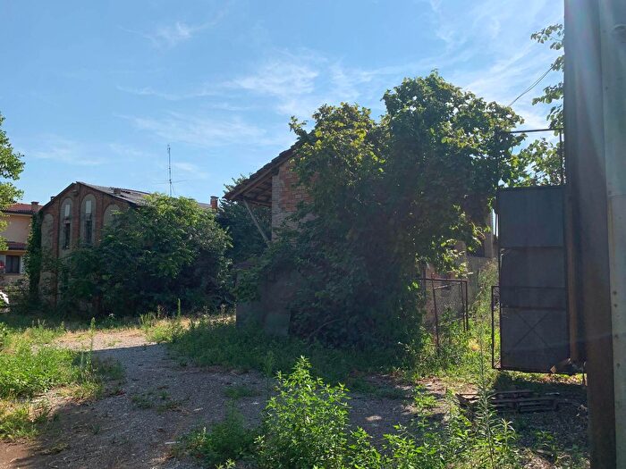 Casa con 6 locali in vendita in Vigolzone