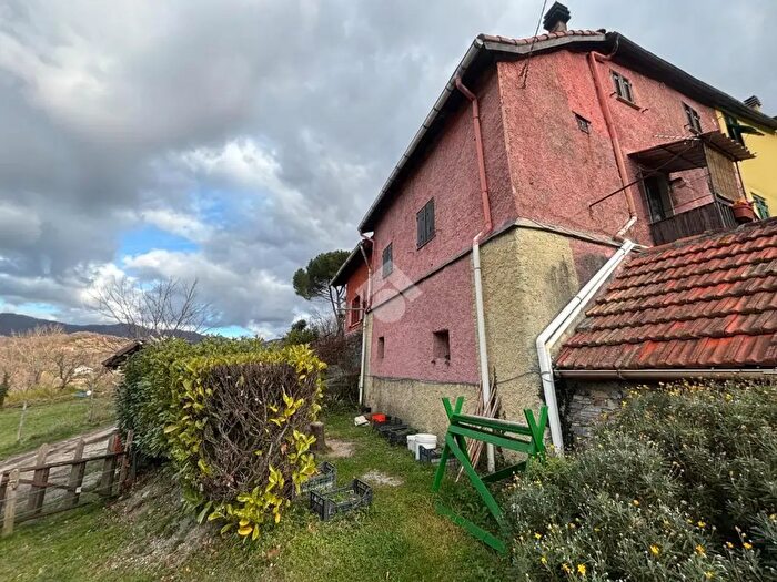 Casa trilocale in affitto in Via Bachelet, SantOlcese