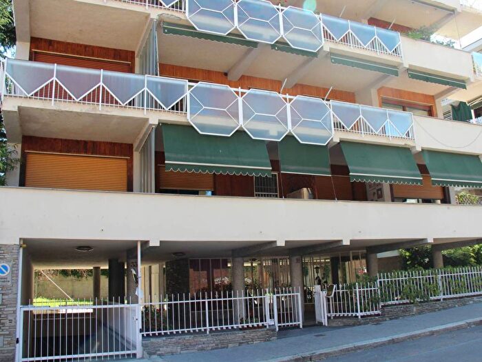Appartamento con 6 locali in affitto in Via Maria Bricca, Gran Madre Crimea, Torino