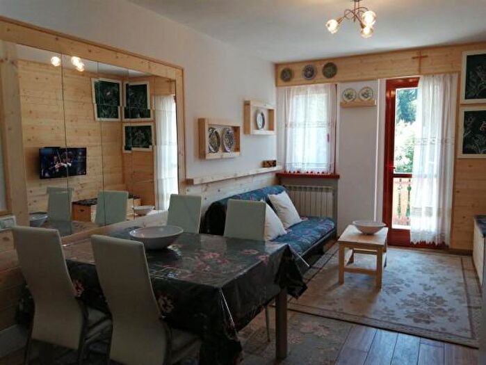 Appartamento bilocale in vendita in Via Moia, Foppolo