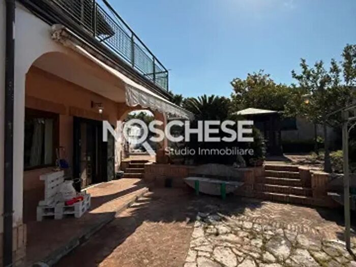 Casa con 6 locali in vendita in Via Gran Sasso, Pontecagnano Faiano