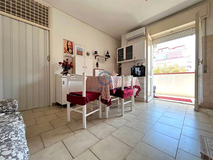 Appartamento trilocale in affitto in Catanzaro Lido, Catanzaro