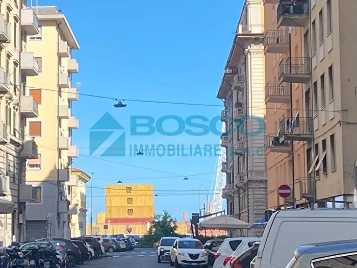 Appartamento con 5 locali in vendita in Via Vittorio Veneto, La Spezia