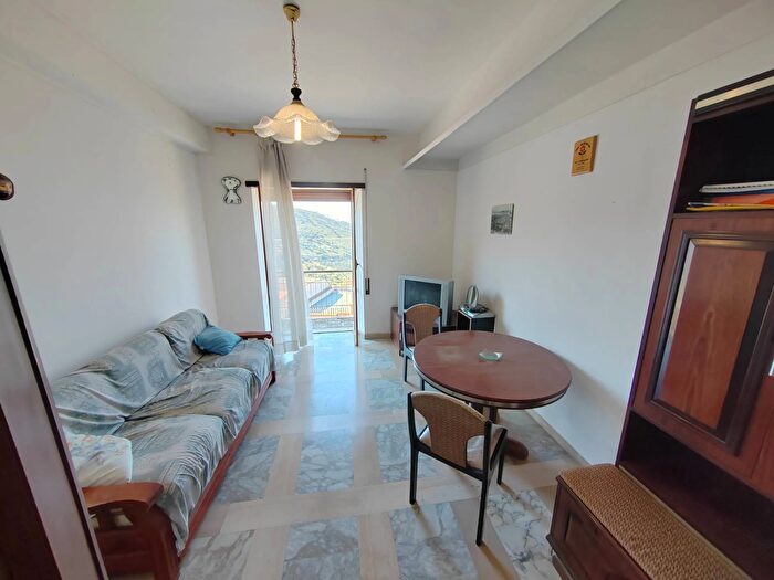 Appartamento quadrilocale in vendita in Via Capitano Vincenzo Pellegrini, Sonnino