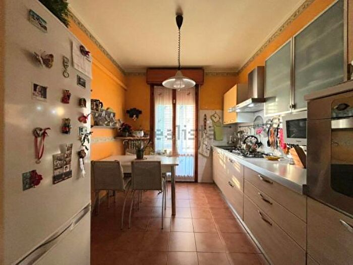 Appartamento trilocale in vendita in Via Alcide De Gasperi, Reggio Emilia