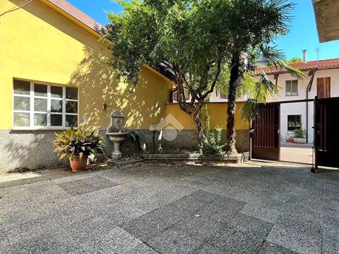 Casa trilocale in vendita in Via Baruso, Muggiò
