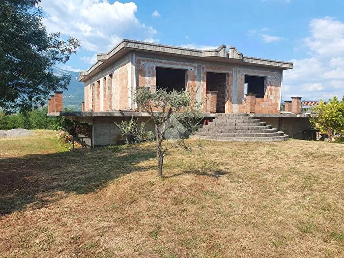 Casa con 6 locali in vendita in Via S Cristoforo, Veroli