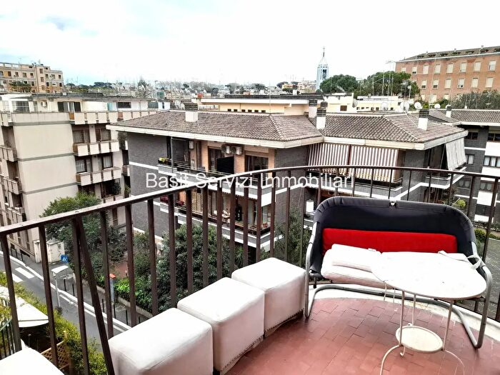 Appartamento bilocale in vendita in Viale Vaticano, Roma