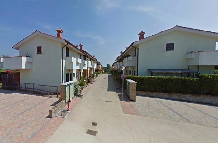 Casa quadrilocale in vendita in Via Nunziatella Capalbio Capalbio, Capalbio