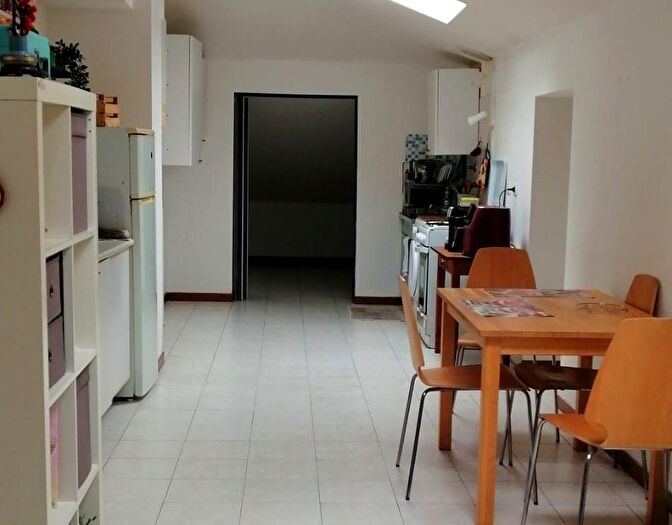 Appartamento trilocale in affitto in Via dal Lino, Bologna