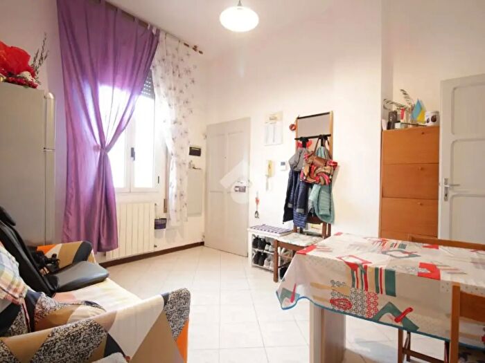 Appartamento trilocale in vendita in Via Agucchi, Bologna