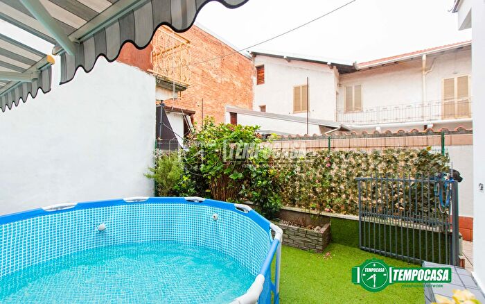 Appartamento quadrilocale in vendita in Via Matteotti, Lonate Pozzolo