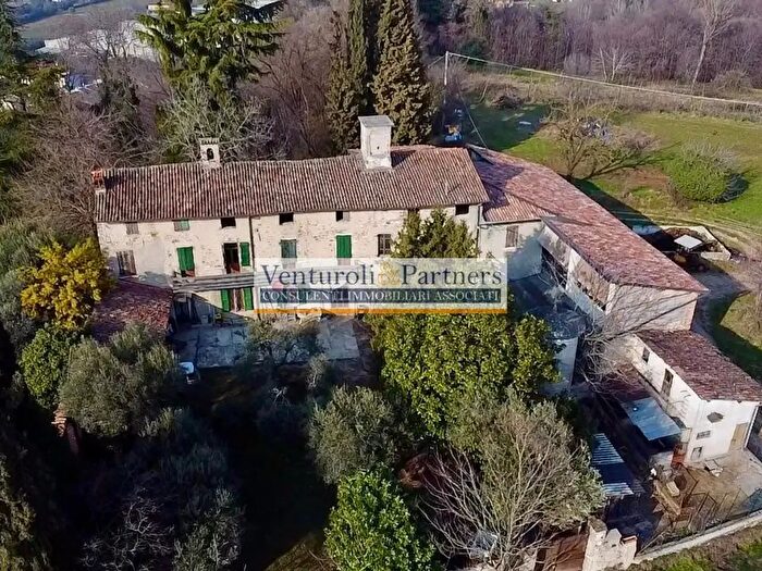 Casa in vendita in Via San Biagio, Gavardo