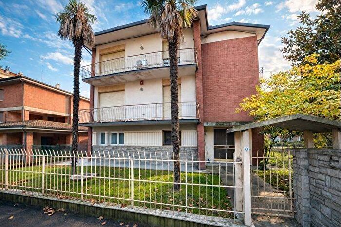 Appartamento con 6 locali in affitto in Parco della Resistenza, Forlì