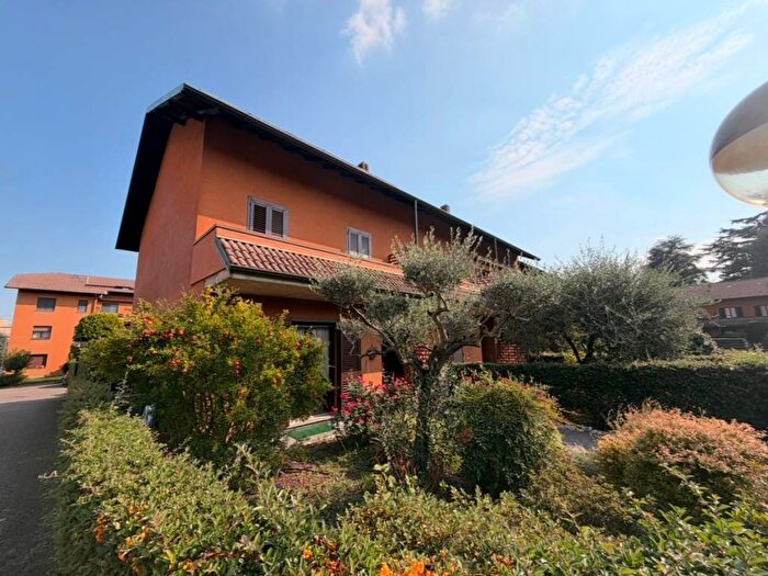 Casa con 6 locali in vendita in Via Moncucco, Centro, Cavaria con Premezzo