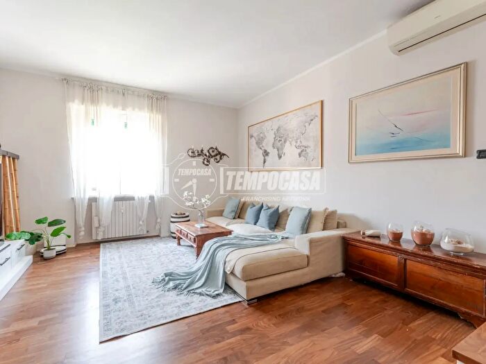 Appartamento trilocale in vendita in Via Luisa Battistotti Sassi, Milano