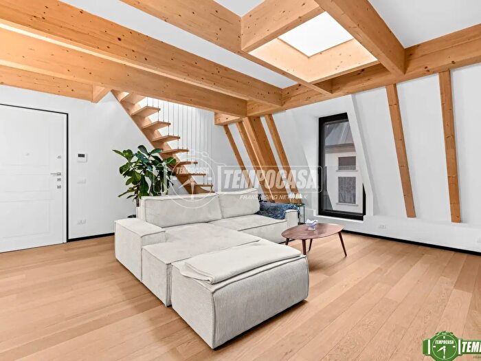 Appartamento trilocale in vendita in Via Luigi Galvani, Milano