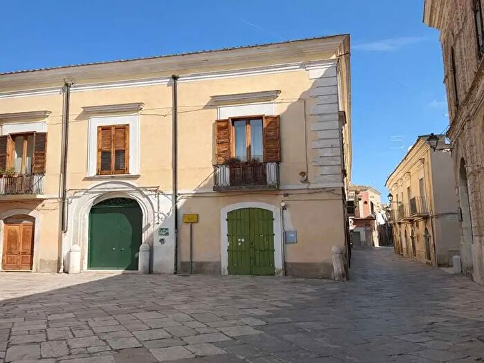 Appartamento trilocale in vendita in Lucera