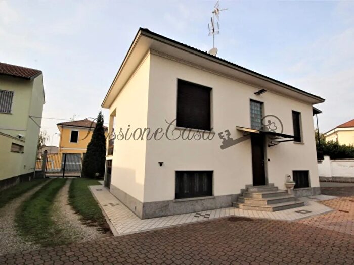 Case in Vendita e in Affitto - 3