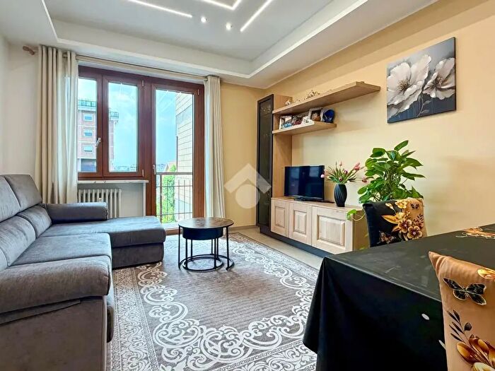 Appartamento trilocale in vendita in Corso Siracusa, Torino