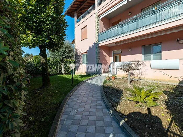 Appartamento quadrilocale in vendita in Via Papa Giovanni XXIII, Pedrengo