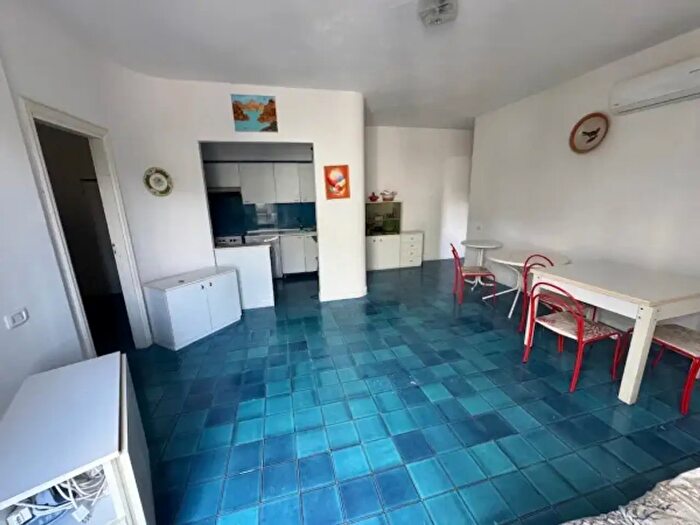 Appartamento trilocale in vendita in Via Sandro Pertini, San Nicola Arcella