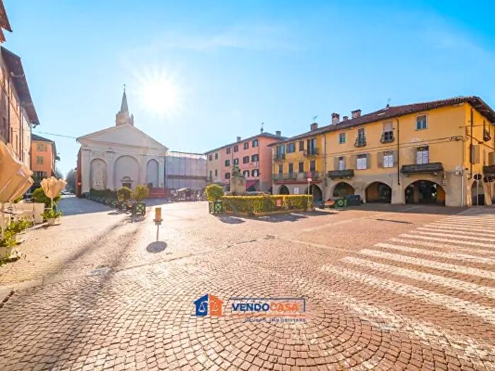 Appartamento trilocale in vendita in Piazza SantAgostino, Carmagnola