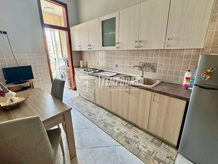 Appartamento trilocale in vendita in Napoli