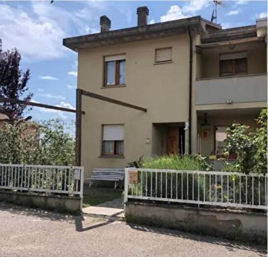 Casa con 6 locali in vendita in Via del Tufarello, Foiano Della Chiana