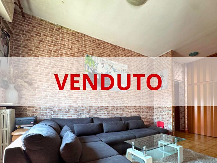 Appartamento quadrilocale in vendita in Via Volturno, Verona