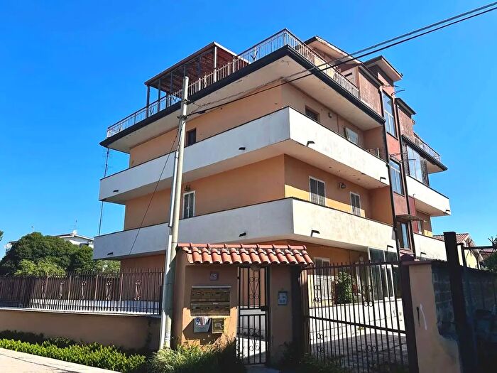 Appartamento bilocale in vendita in Via Castelbellino, Roma