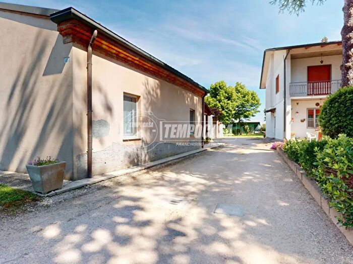 Casa quadrilocale in vendita in Via Visdomina, Cervia