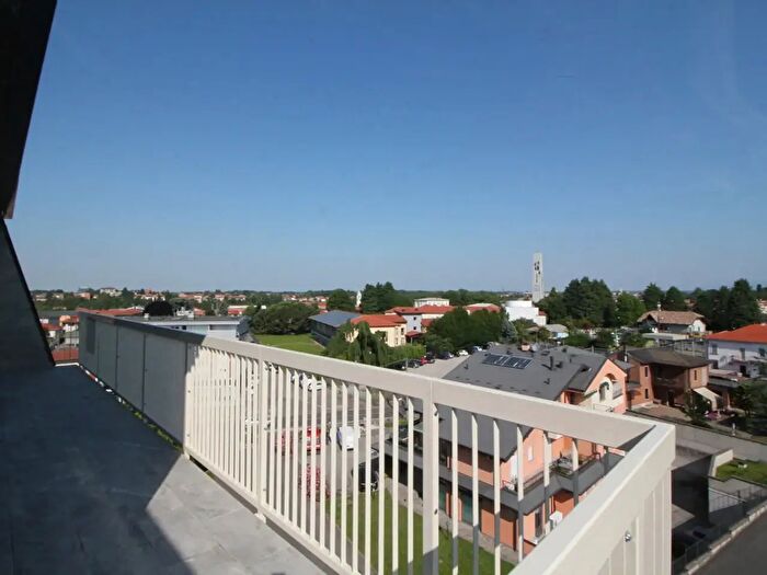 Appartamento trilocale in vendita in Via Mantova, Marnate